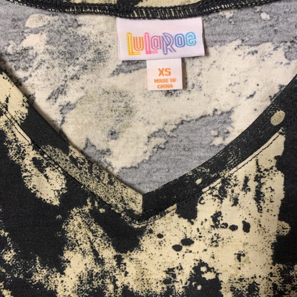 Lularoe Elizabeth - Picture 2 of 7